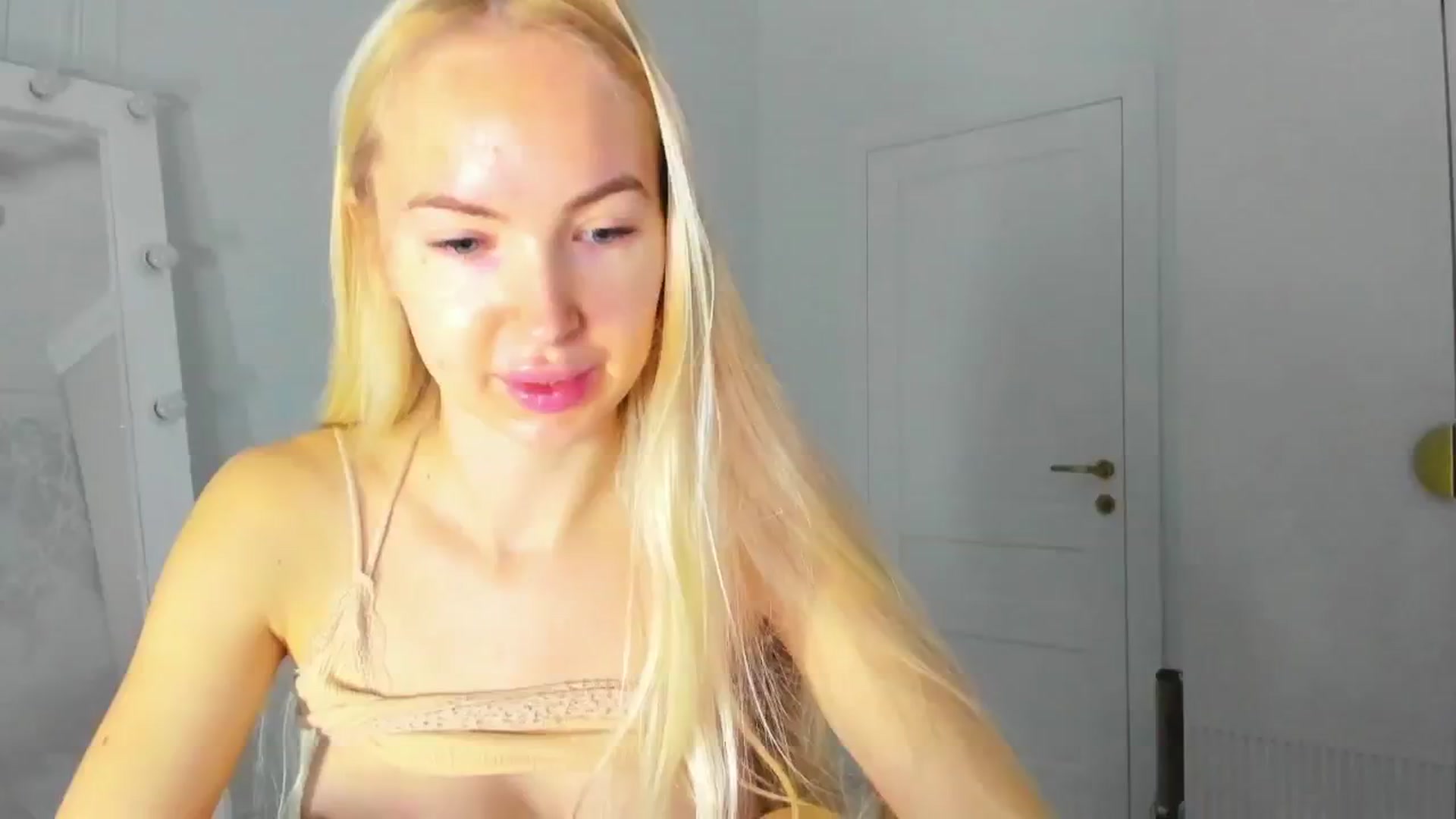 Gallery image thumbnail from ForeverBarbie's myfreecams stream on, 11/30/2024, 05:53 image 11 of 20
