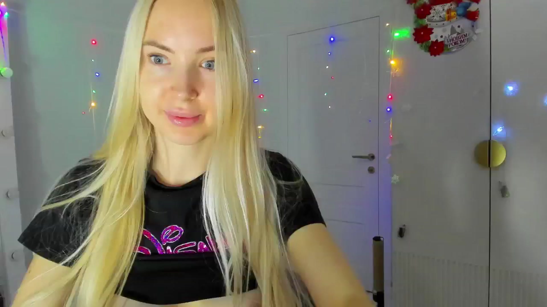 Gallery image thumbnail from ForeverBarbie's myfreecams stream on, 12/06/2024, 07:08 image 16 of 20