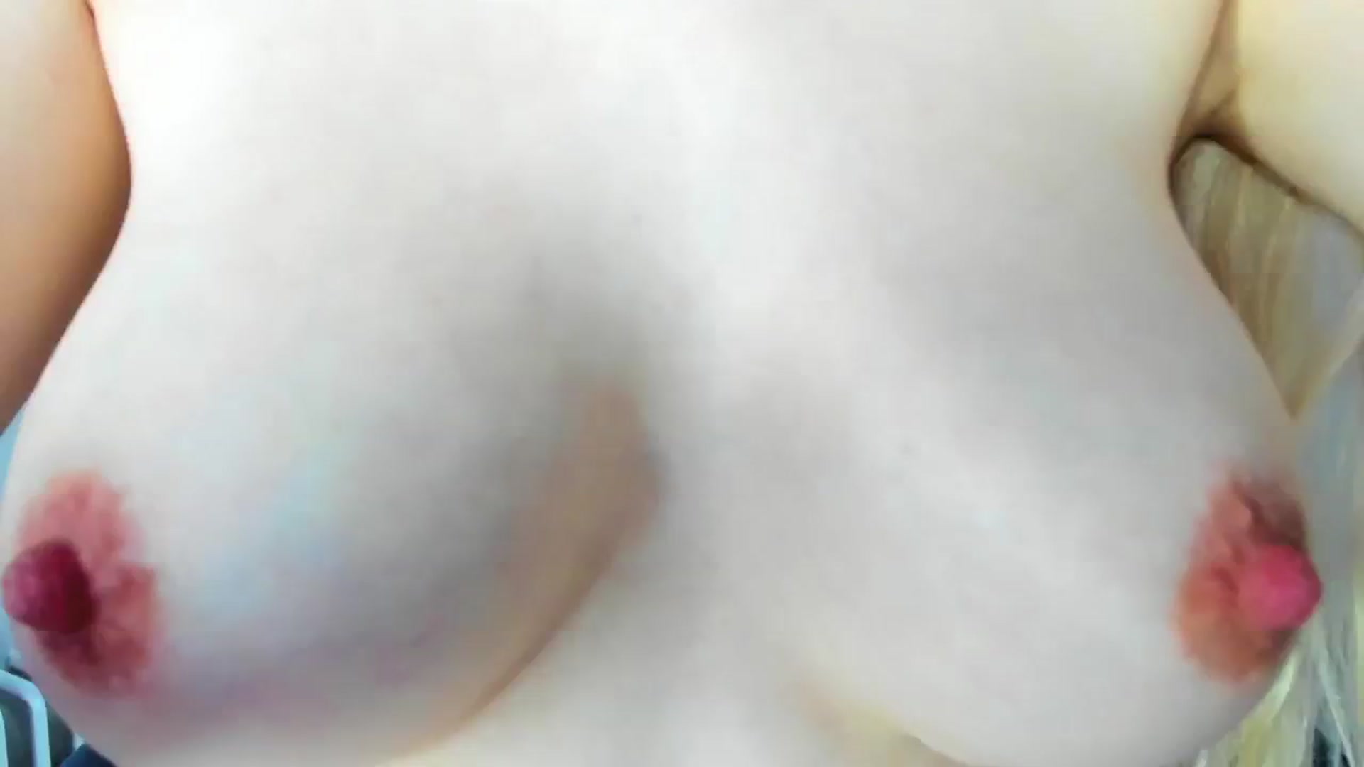 Gallery image thumbnail from ForeverBarbie's myfreecams stream on, 12/10/2024, 08:23 image 13 of 20