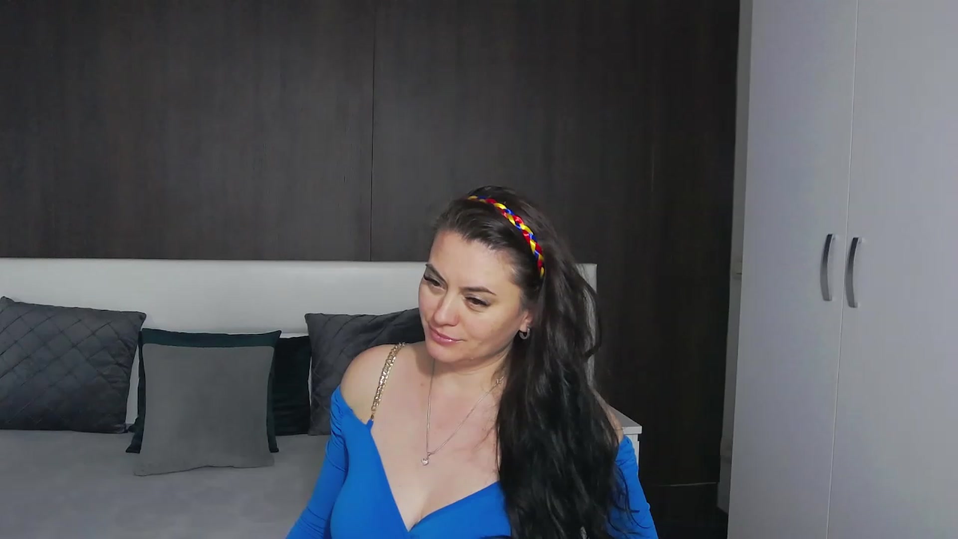 Gallery image thumbnail from ForeverChic's myfreecams stream on, 12/01/2022, 11:39 image 11 of 20