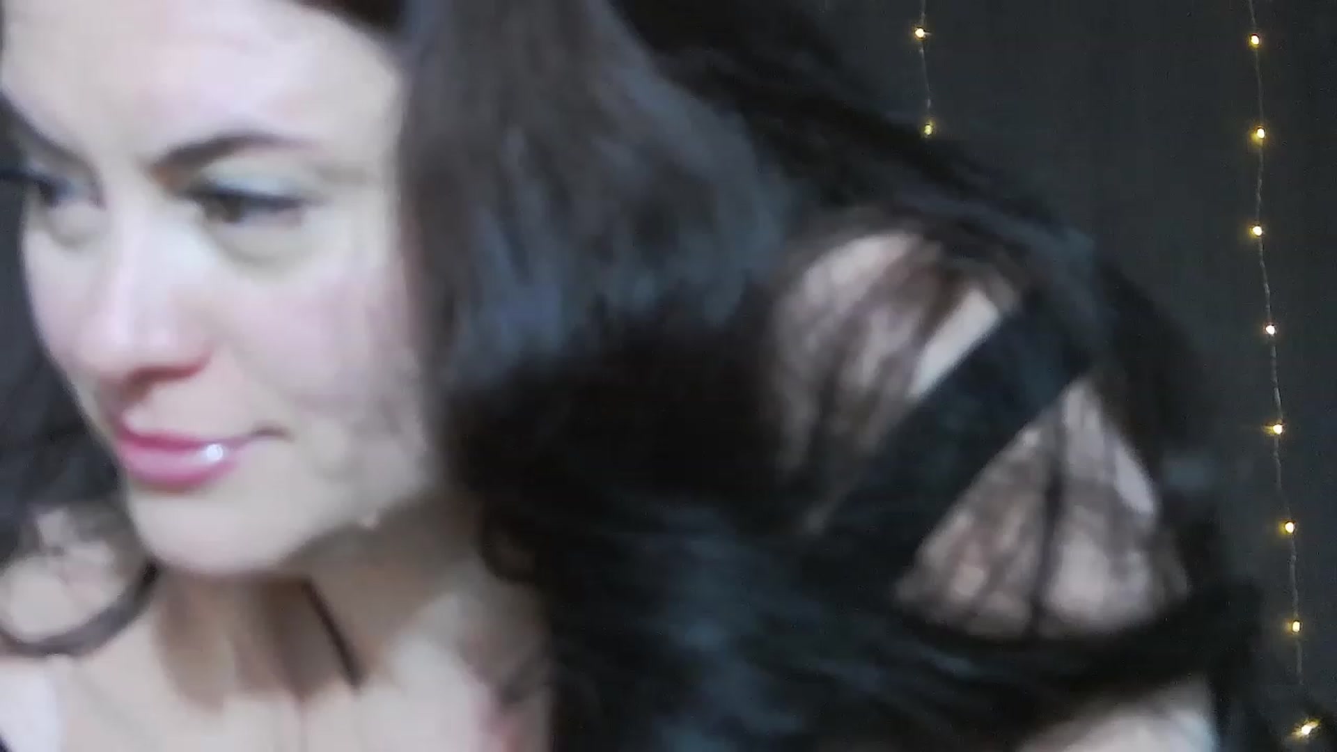 Gallery image thumbnail from ForeverChic's myfreecams stream on, 12/05/2022, 09:07 image 16 of 20