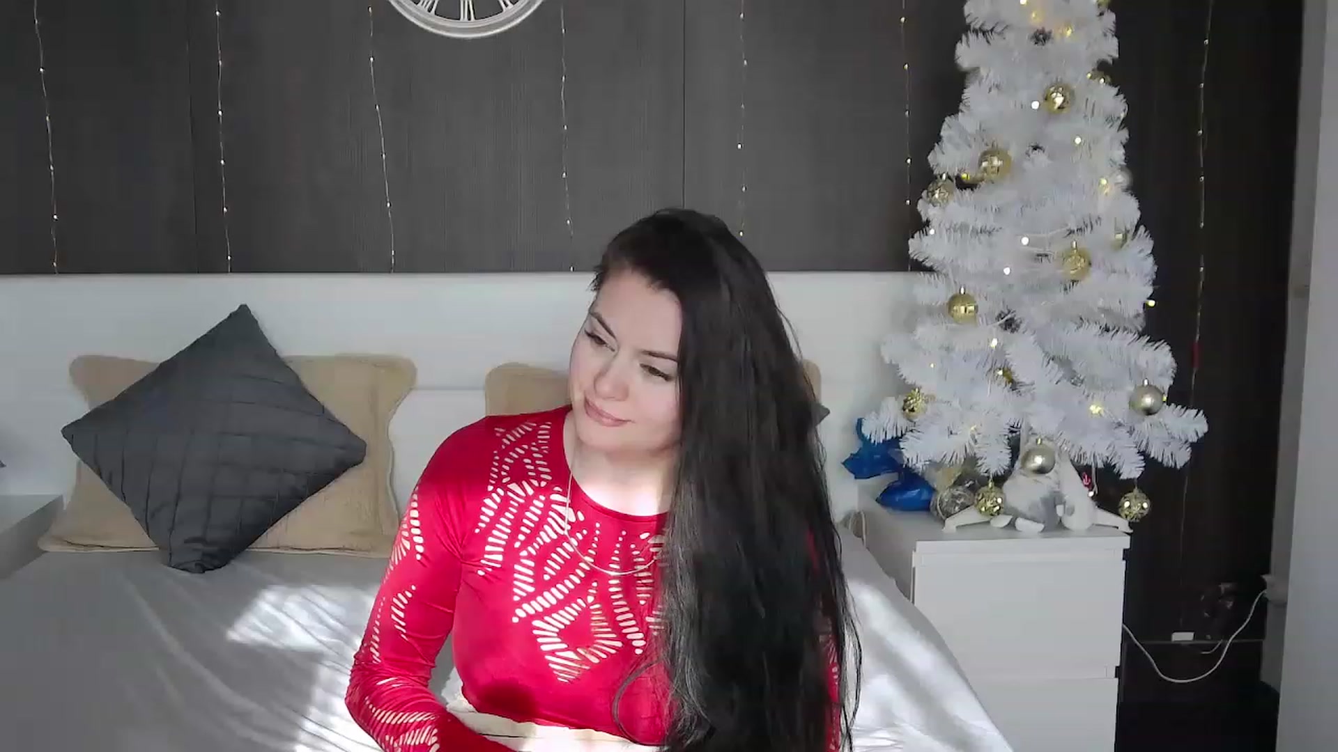 Gallery image thumbnail from ForeverChic's myfreecams stream on, 12/20/2022, 10:08 image 19 of 20
