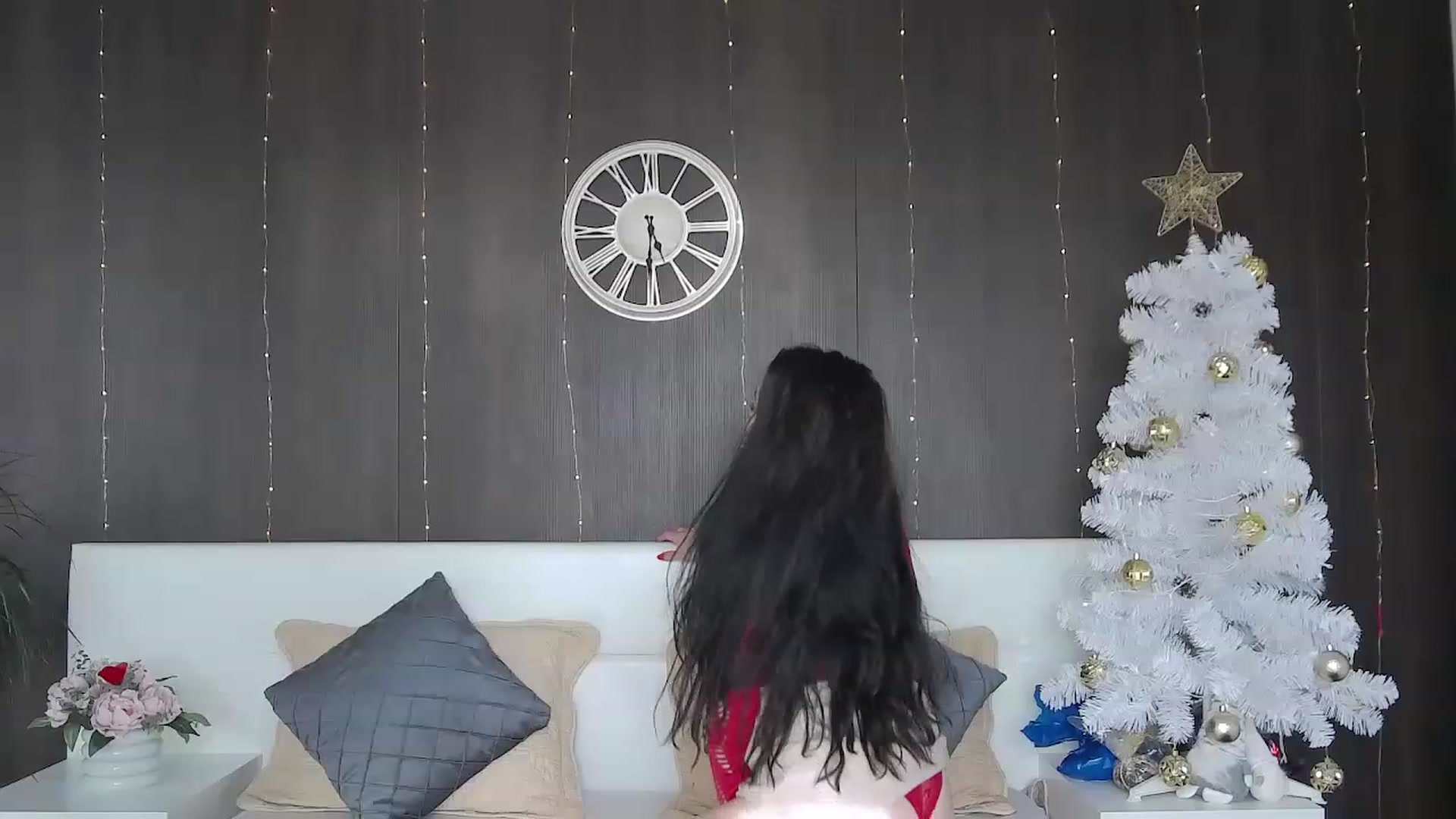 Gallery image thumbnail from ForeverChic's myfreecams stream on, 12/20/2022, 10:08 image 13 of 20