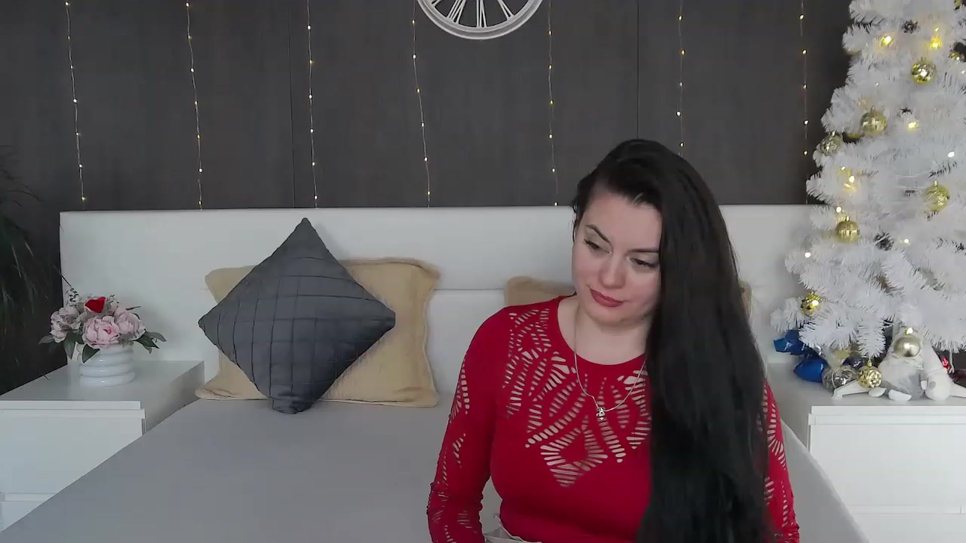 Gallery image thumbnail from ForeverChic's myfreecams stream on, 12/20/2022, 12:24 image 14 of 20