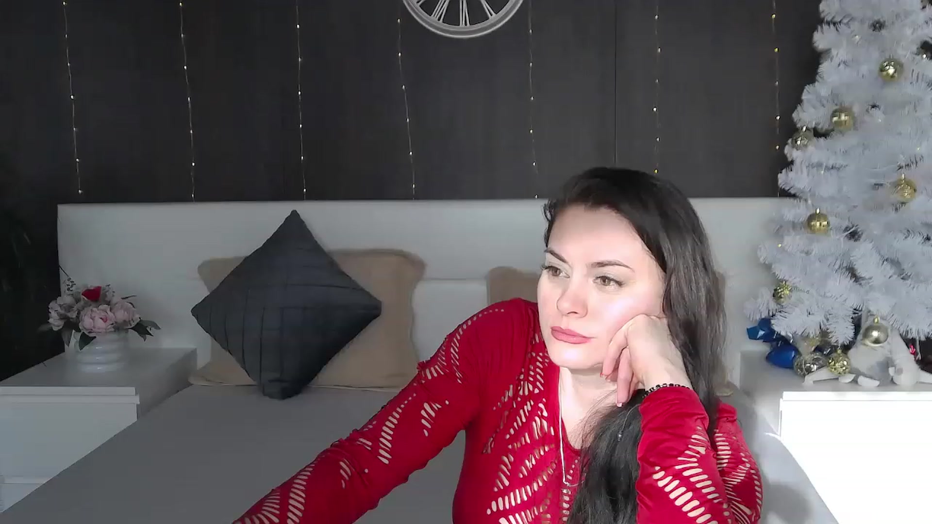 Gallery image thumbnail from ForeverChic's myfreecams stream on, 12/20/2022, 12:24 image 2 of 20