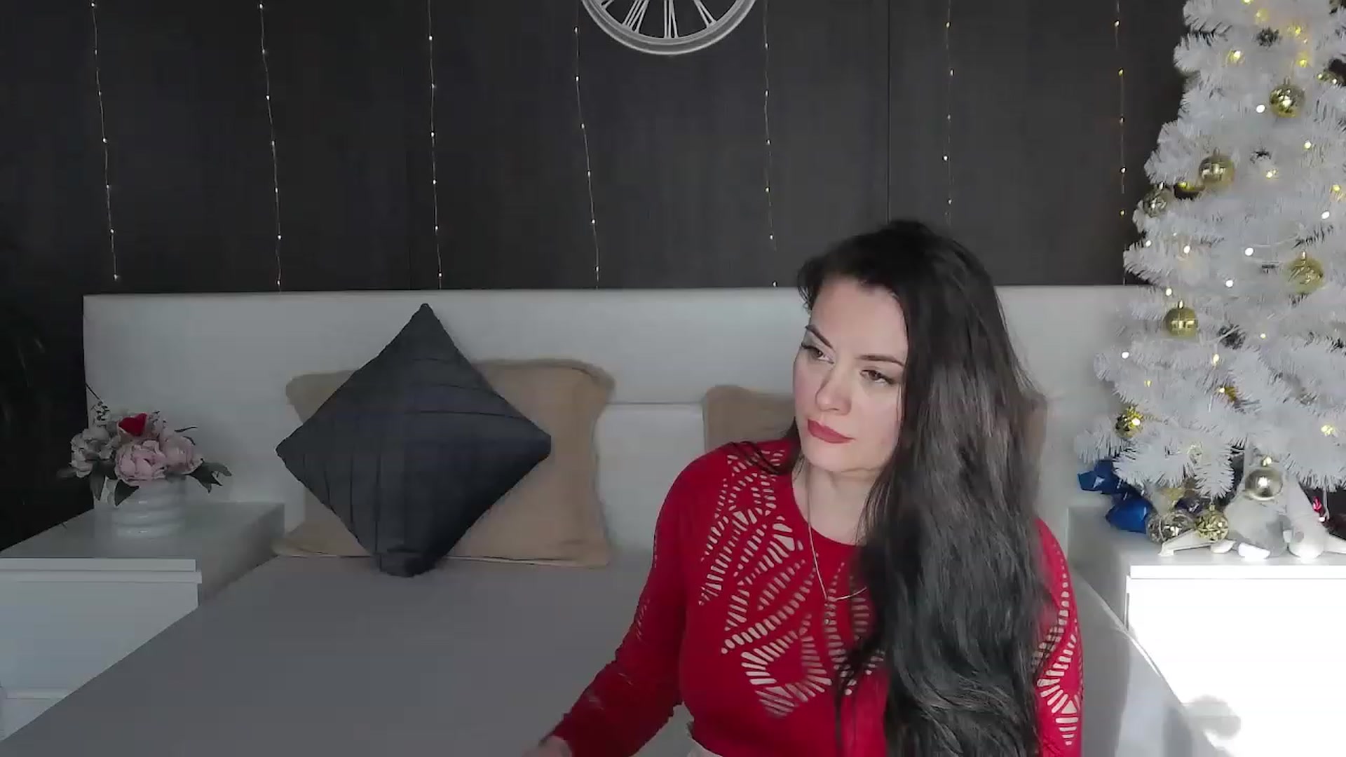 Gallery image thumbnail from ForeverChic's myfreecams stream on, 12/20/2022, 12:24 image 6 of 20