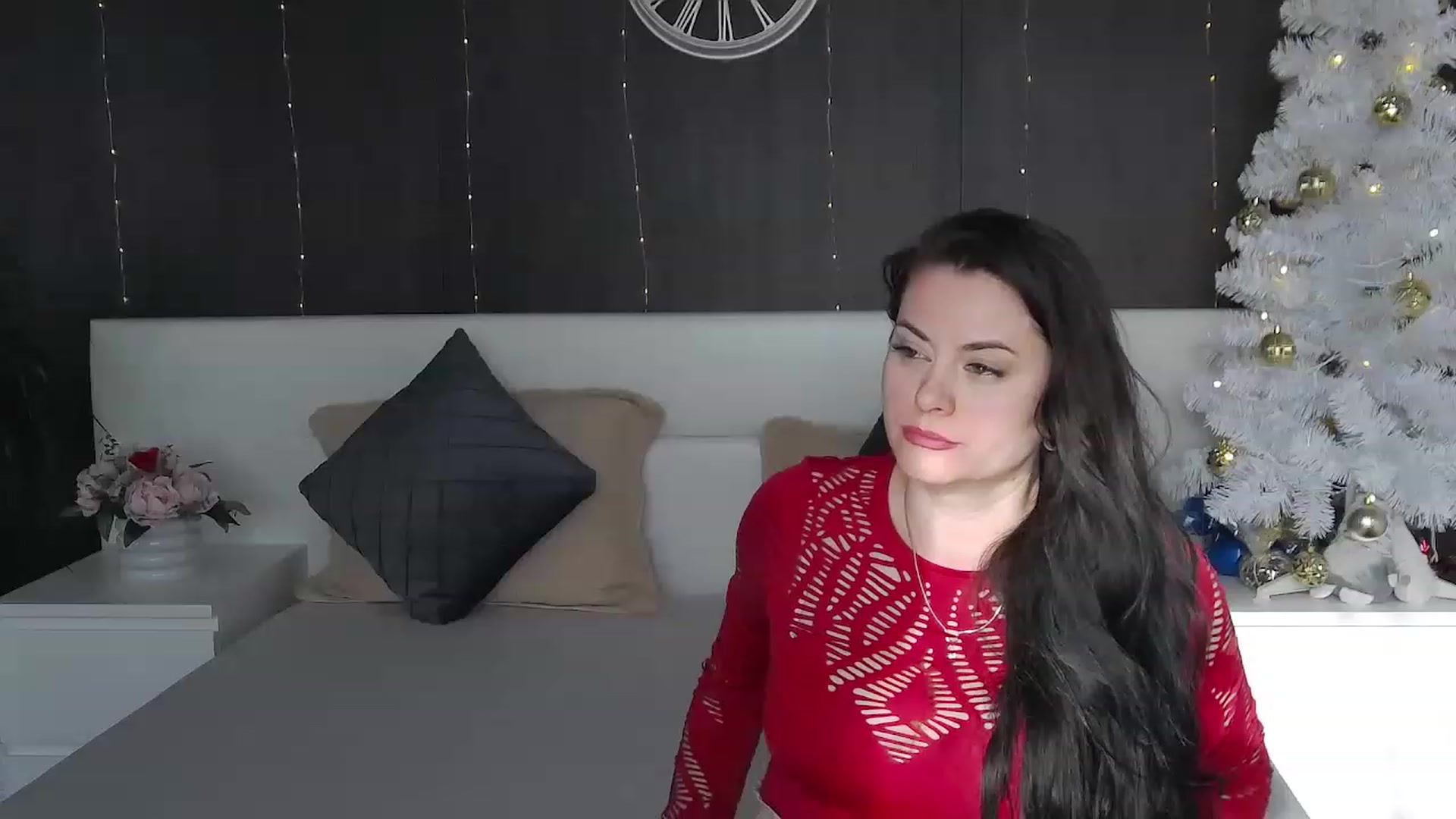 Gallery image thumbnail from ForeverChic's myfreecams stream on, 12/20/2022, 12:24 image 3 of 20