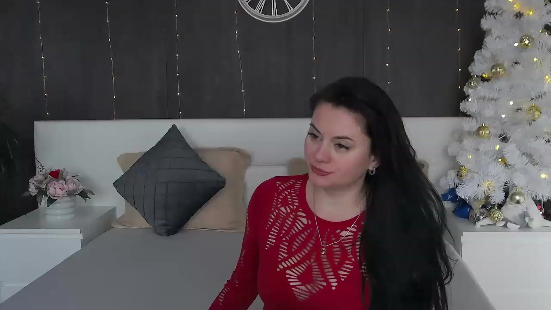 Gallery image thumbnail from ForeverChic's myfreecams stream on, 12/20/2022, 12:24 image 9 of 20