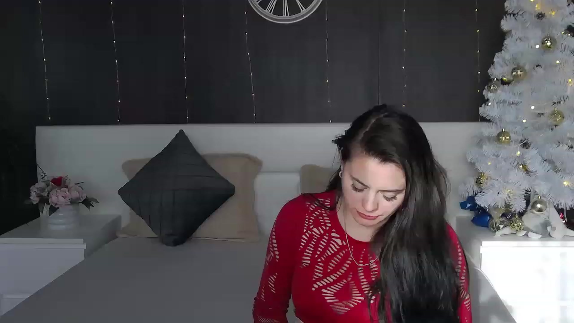 Gallery image thumbnail from ForeverChic's myfreecams stream on, 12/20/2022, 12:24 image 4 of 20