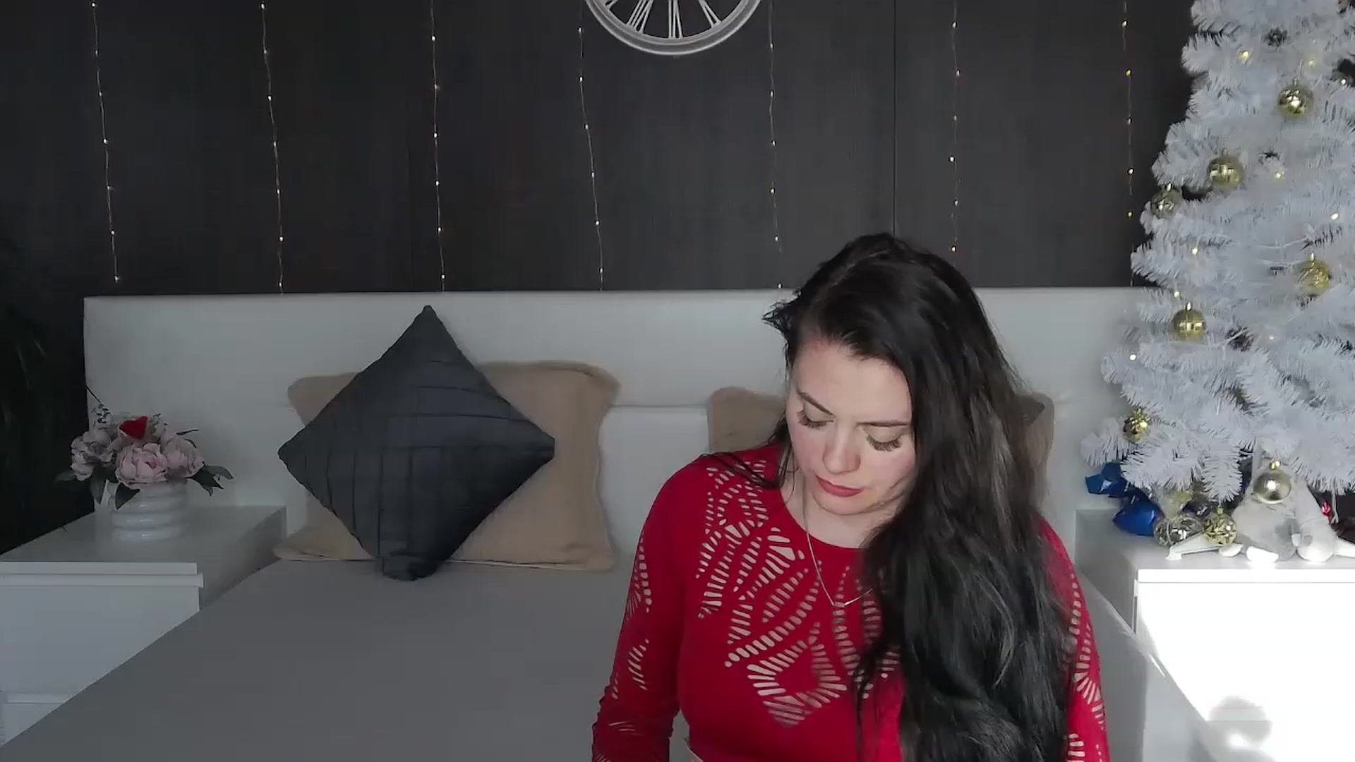 Gallery image thumbnail from ForeverChic's myfreecams stream on, 12/20/2022, 12:24 image 7 of 20