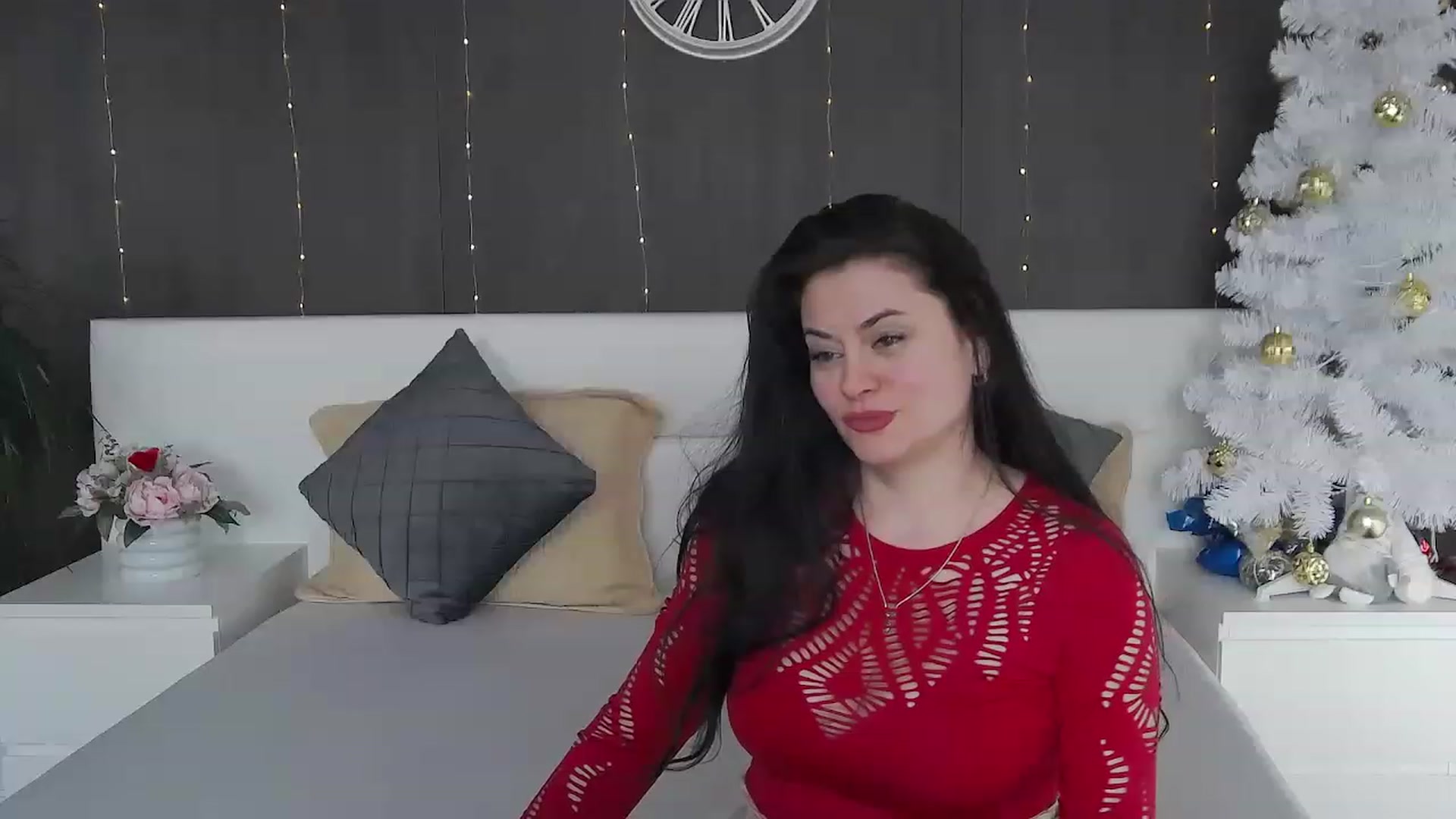 Gallery image thumbnail from ForeverChic's myfreecams stream on, 12/20/2022, 12:24 image 13 of 20