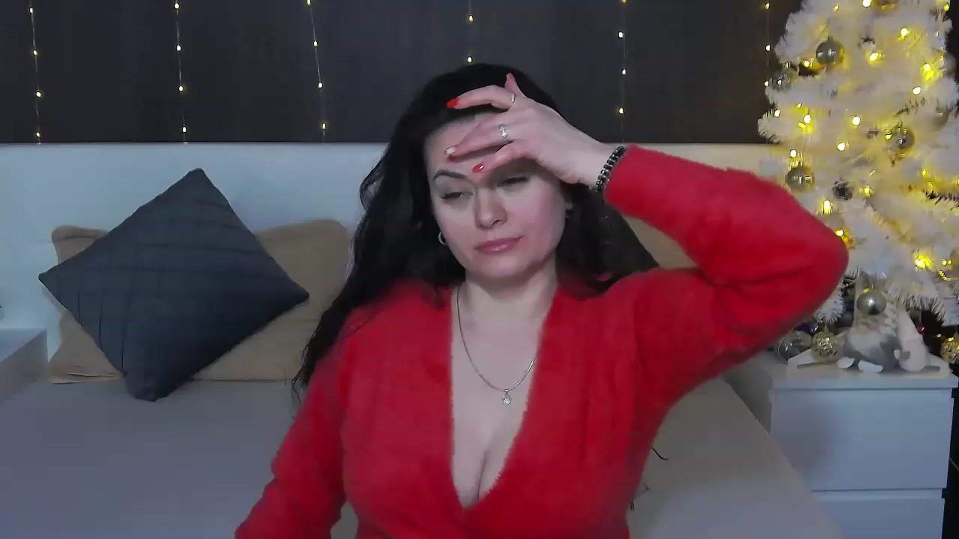 Gallery image thumbnail from ForeverChic's myfreecams stream on, 12/23/2022, 13:13 image 4 of 20