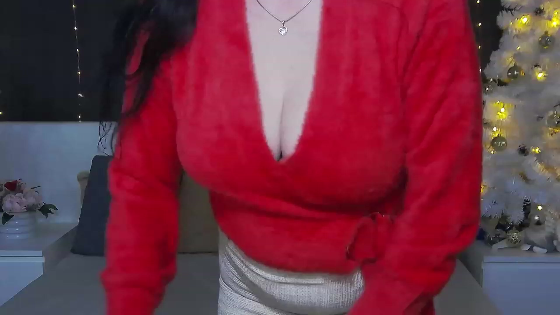 Gallery image thumbnail from ForeverChic's myfreecams stream on, 12/23/2022, 13:50 image 2 of 20