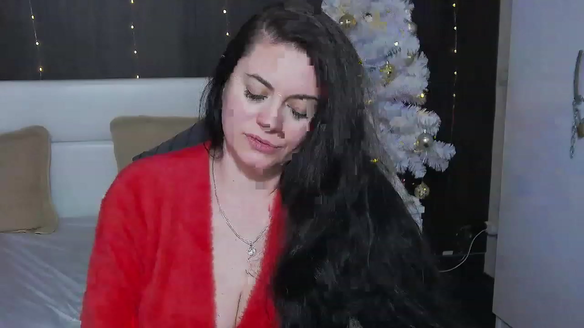 Gallery image thumbnail from ForeverChic's myfreecams stream on, 12/23/2022, 13:50 image 16 of 20