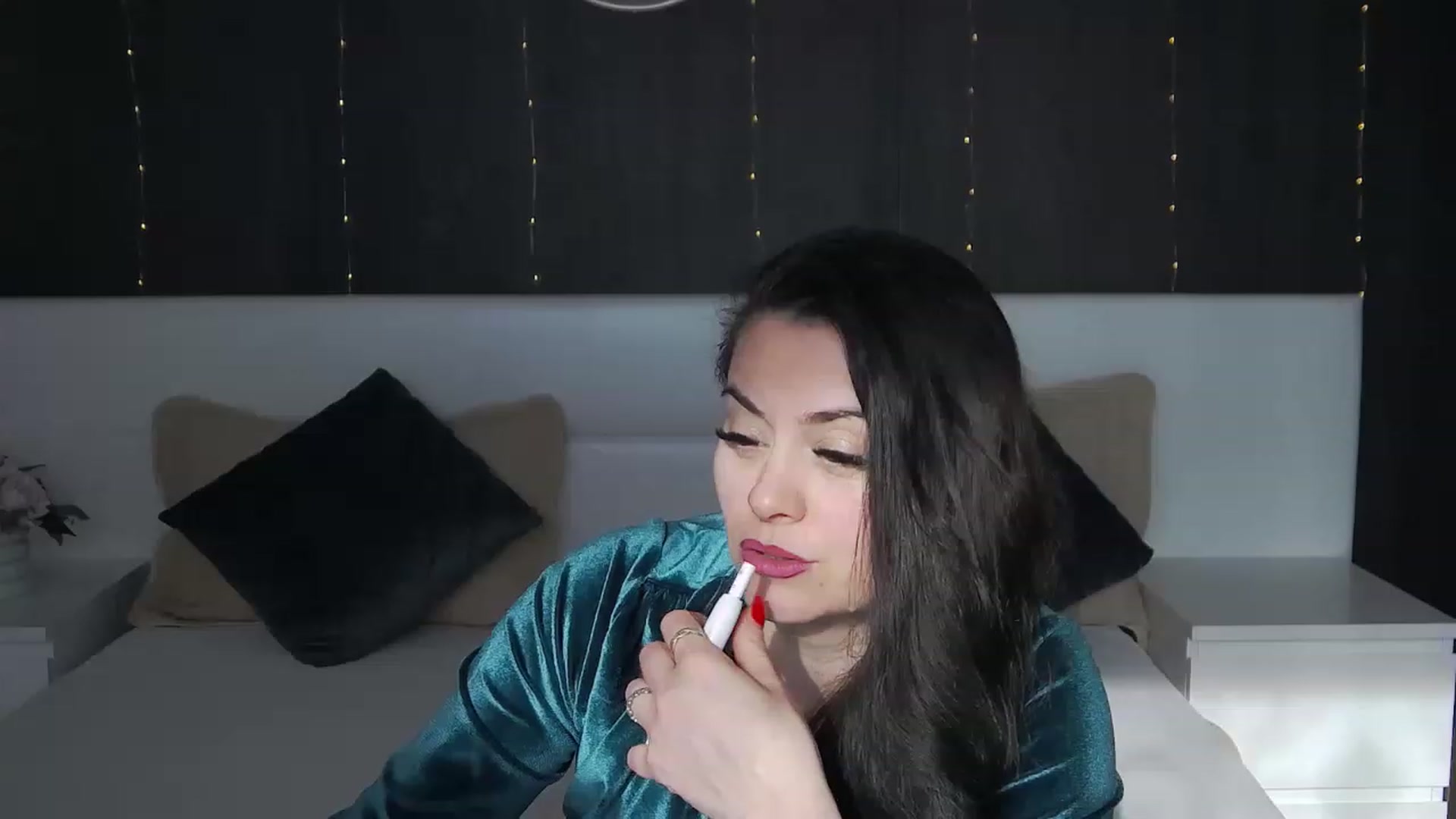 Gallery image thumbnail from ForeverChic's myfreecams stream on, 01/07/2023, 11:23 image 16 of 20