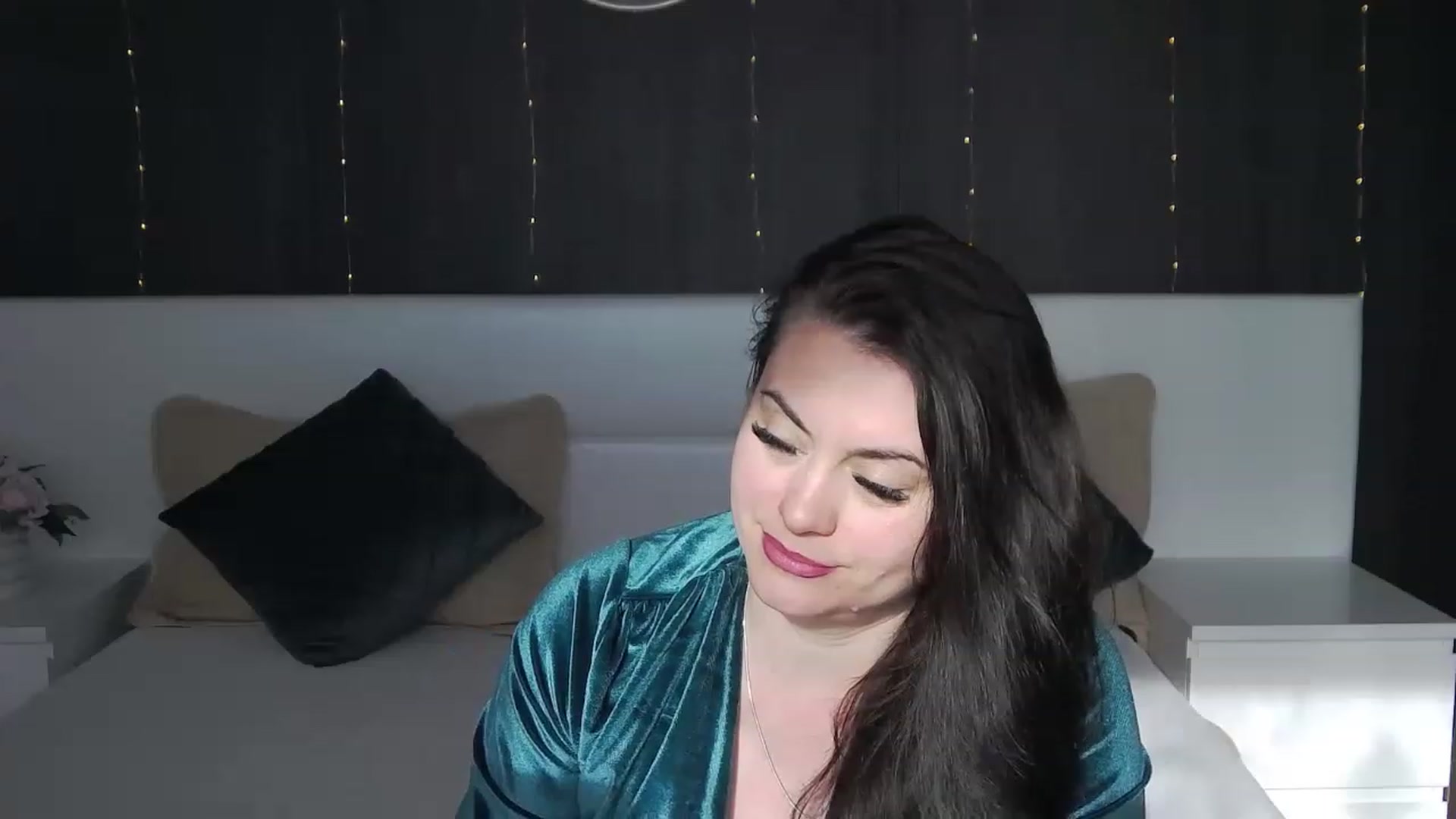 Gallery image thumbnail from ForeverChic's myfreecams stream on, 01/07/2023, 11:23 image 20 of 20