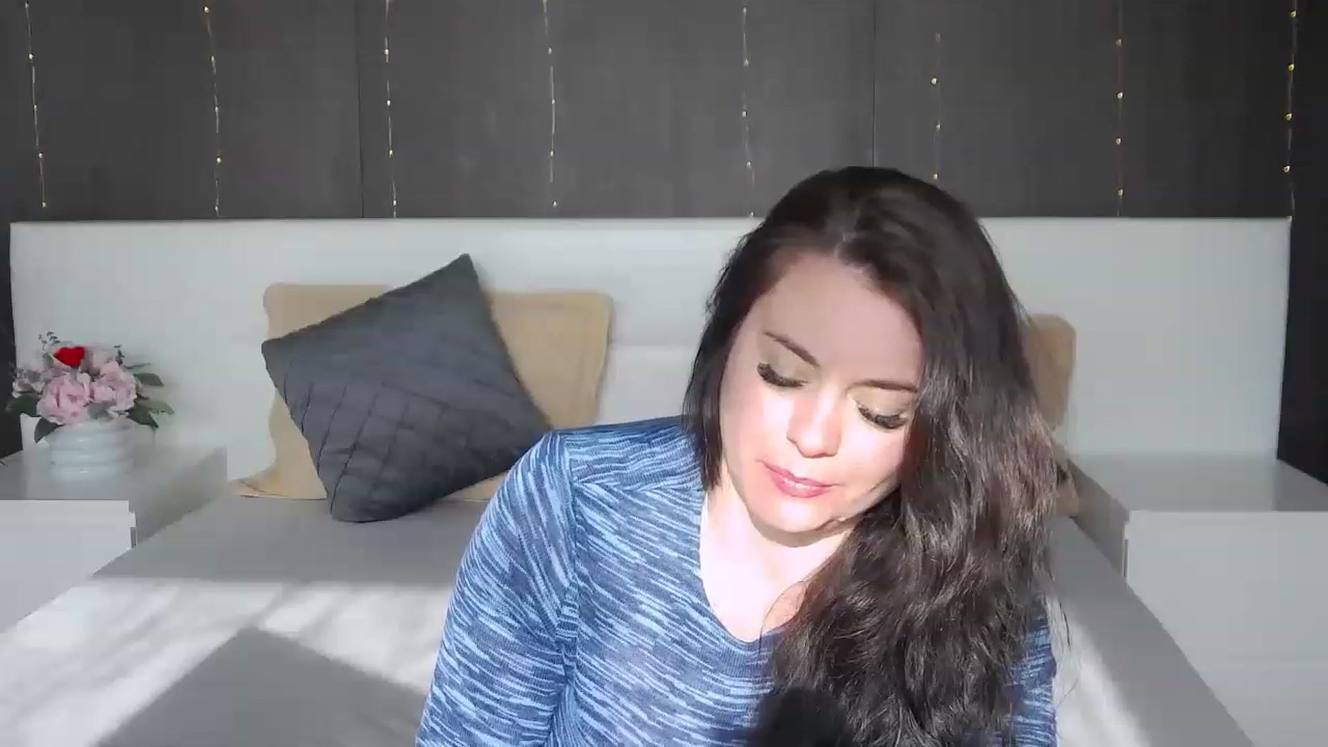 Gallery image thumbnail from ForeverChic's myfreecams stream on, 01/09/2023, 10:52 image 12 of 20