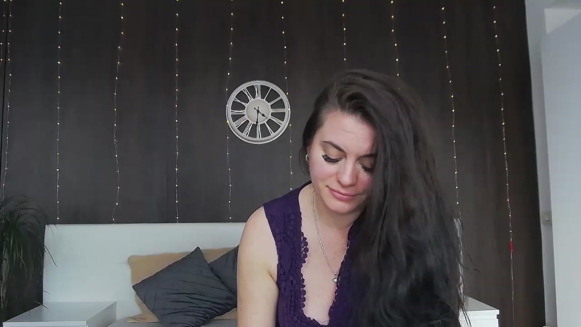 Gallery image thumbnail from ForeverChic's myfreecams stream on, 01/19/2023, 12:50 image 4 of 20