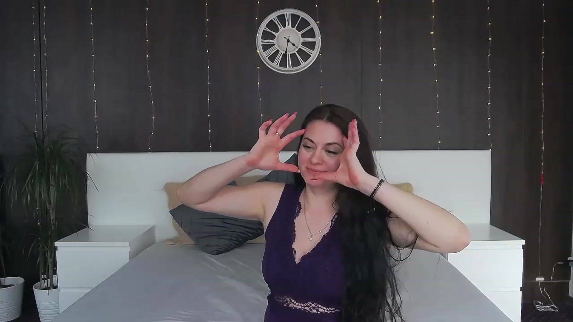Gallery image thumbnail from ForeverChic's myfreecams stream on, 01/19/2023, 12:50 image 8 of 20