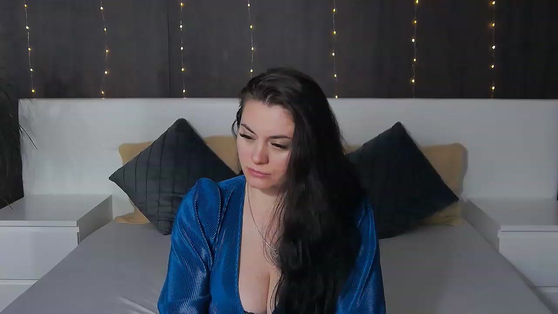 Gallery image thumbnail from ForeverChic's myfreecams stream on, 01/20/2023, 11:57 image 7 of 20