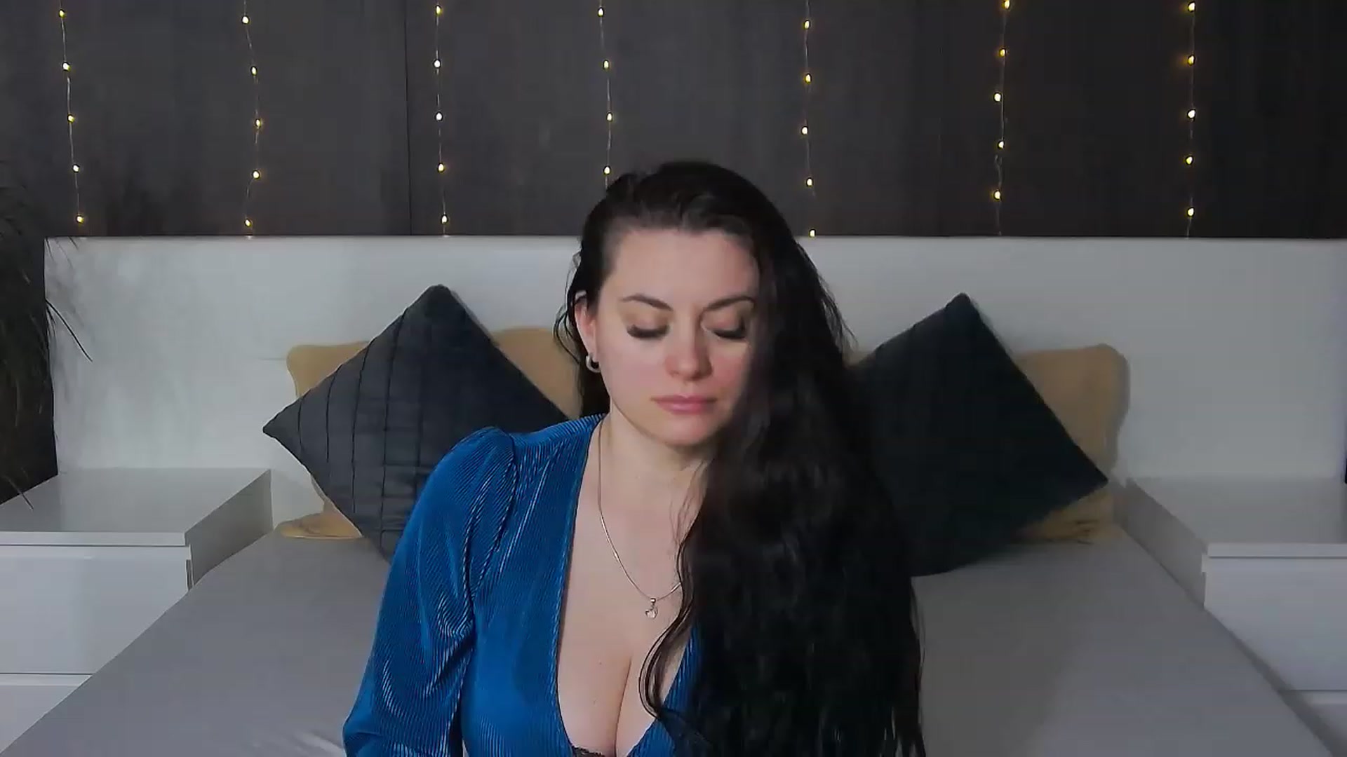Gallery image thumbnail from ForeverChic's myfreecams stream on, 01/20/2023, 11:57 image 6 of 20