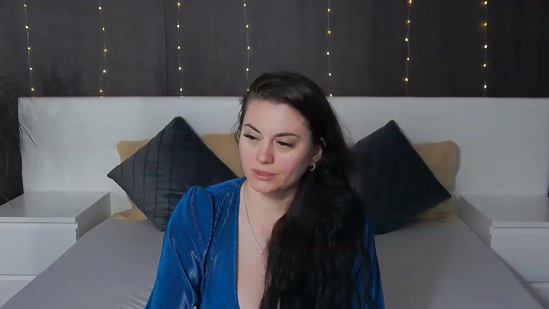 Gallery image thumbnail from ForeverChic's myfreecams stream on, 01/20/2023, 11:57 image 19 of 20