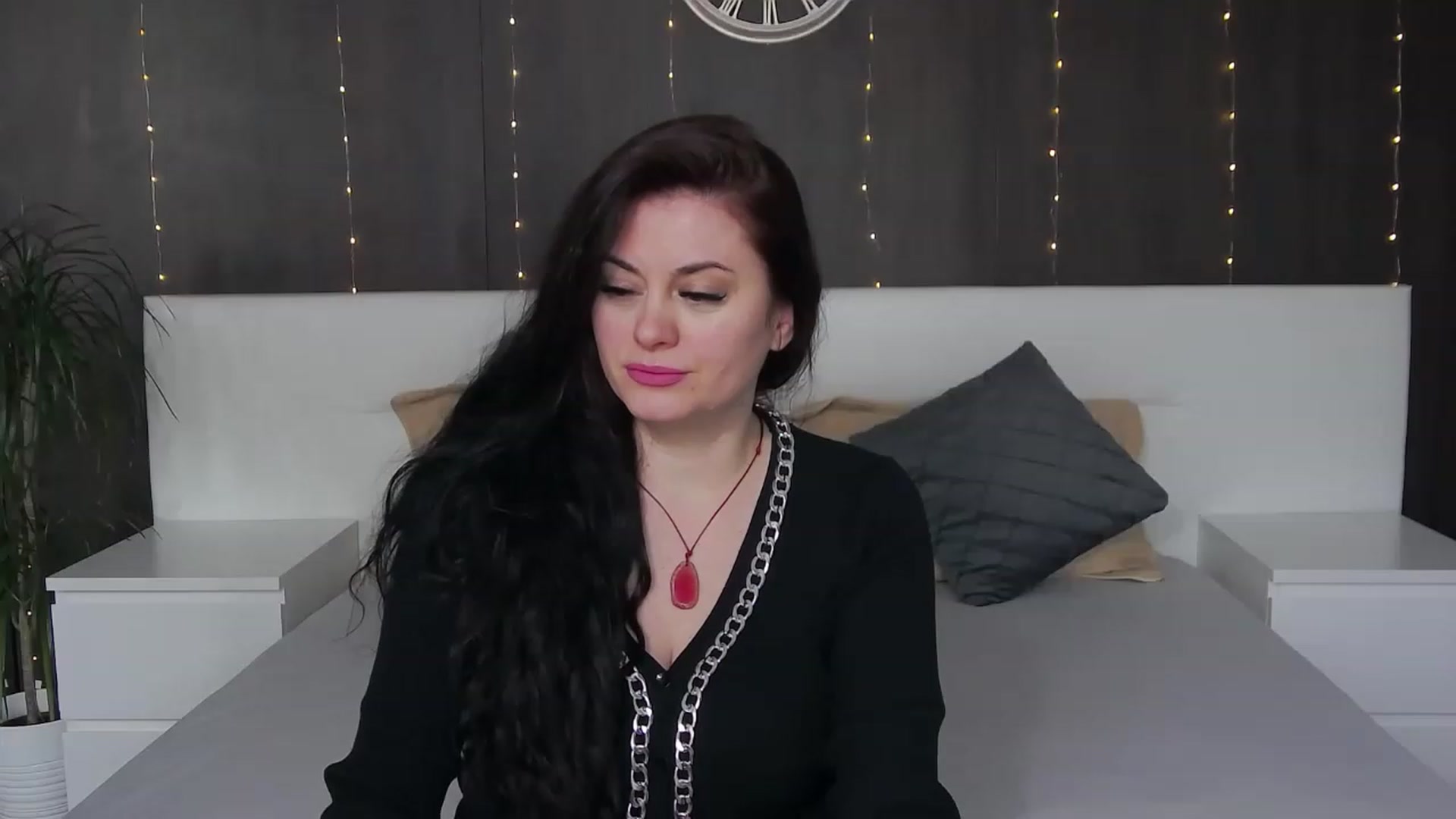Gallery image thumbnail from ForeverChic's myfreecams stream on, 02/09/2023, 07:31 image 5 of 20