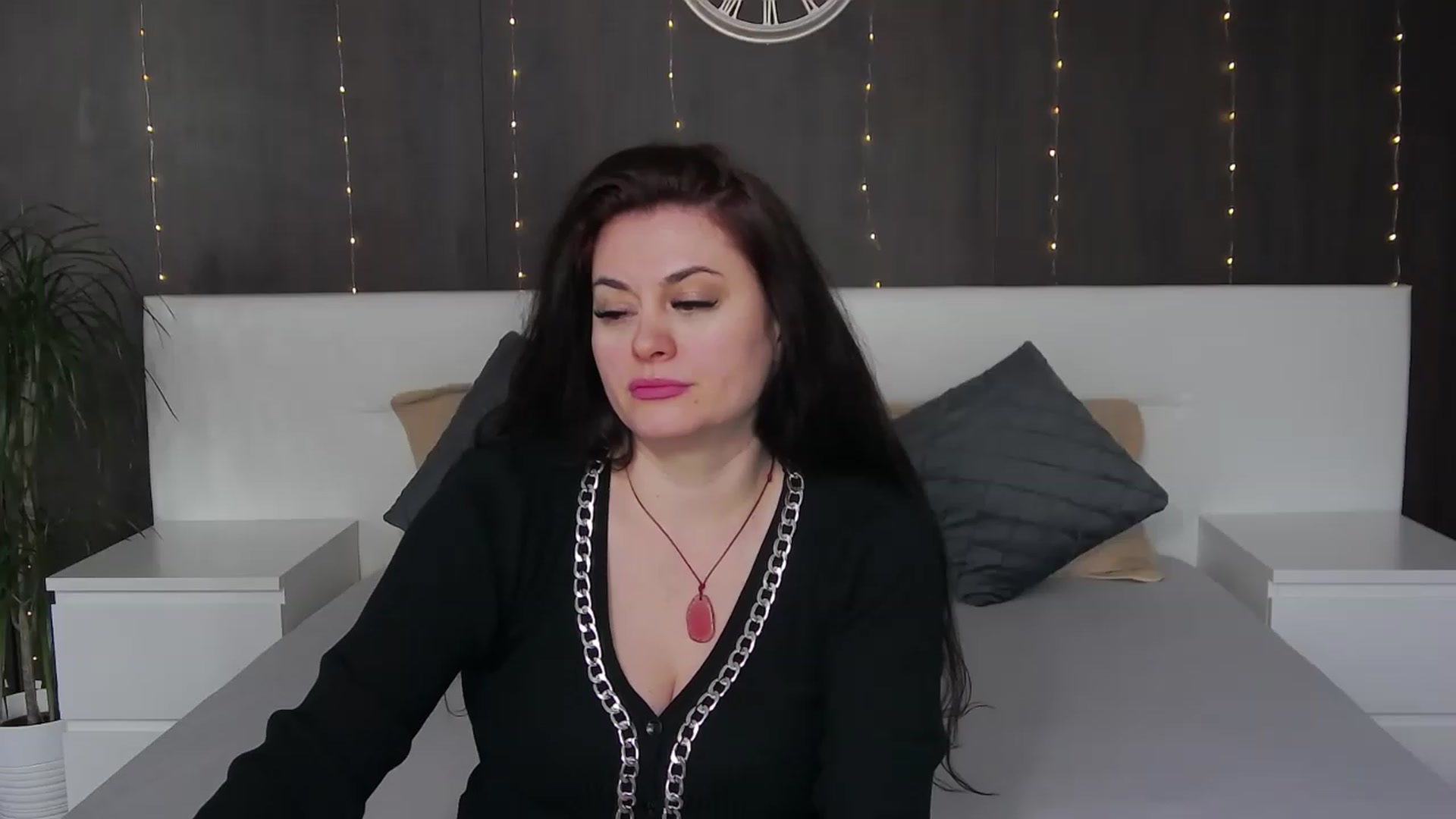 Gallery image thumbnail from ForeverChic's myfreecams stream on, 02/09/2023, 07:31 image 11 of 20