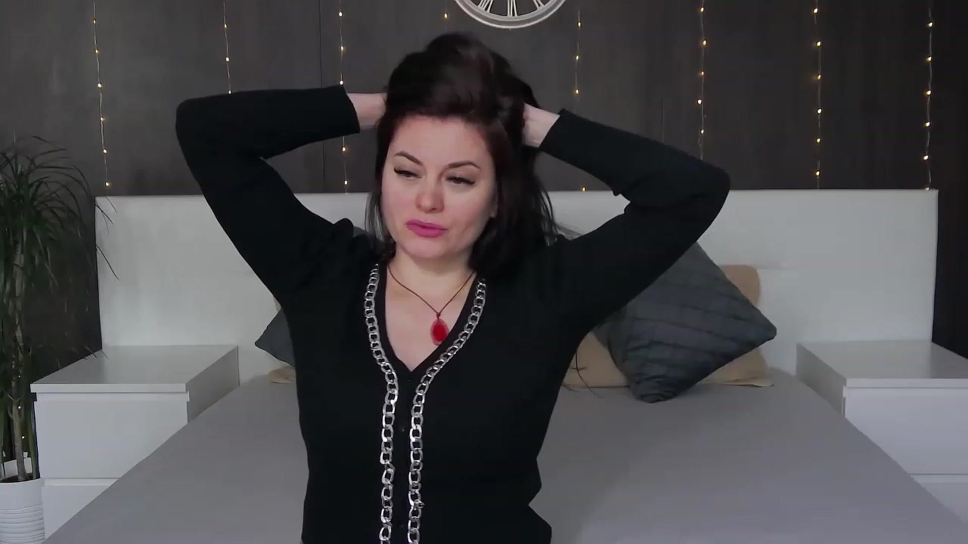 Gallery image thumbnail from ForeverChic's myfreecams stream on, 02/09/2023, 07:31 image 13 of 20