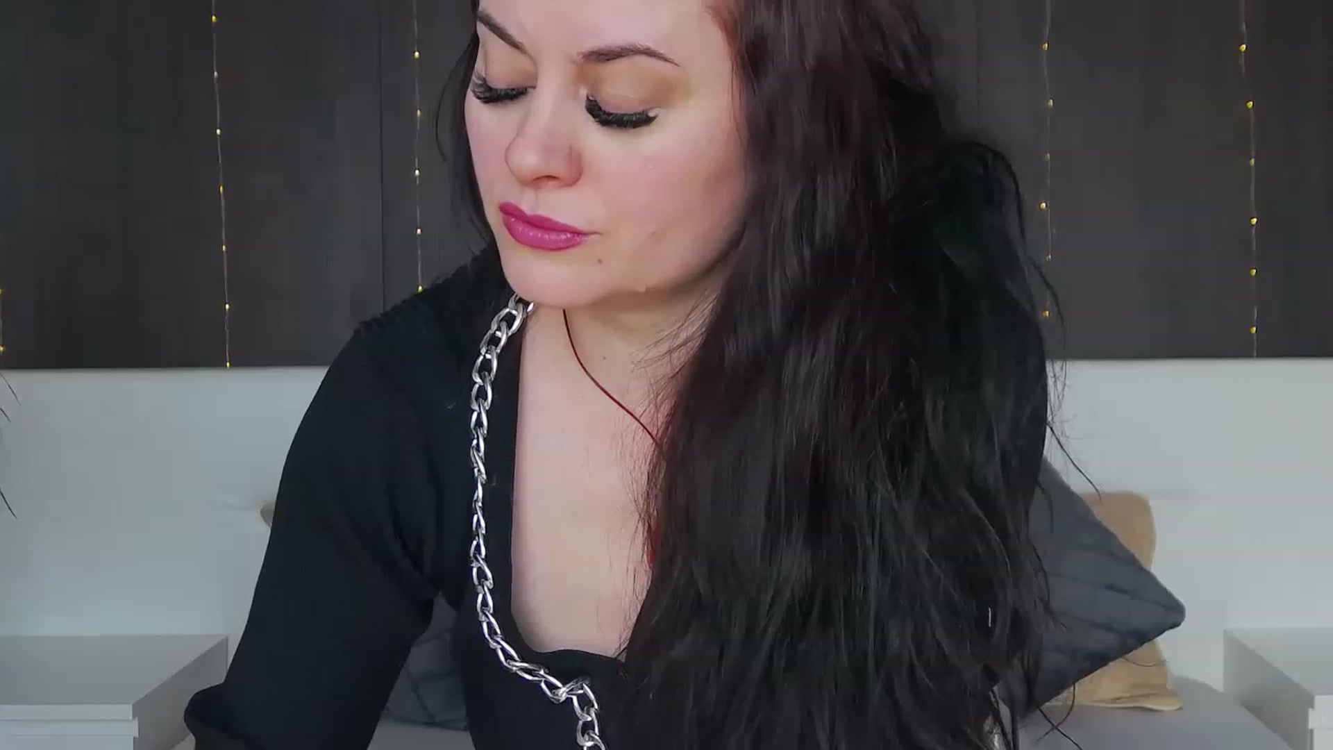 Gallery image thumbnail from ForeverChic's myfreecams stream on, 02/09/2023, 11:12 image 4 of 20