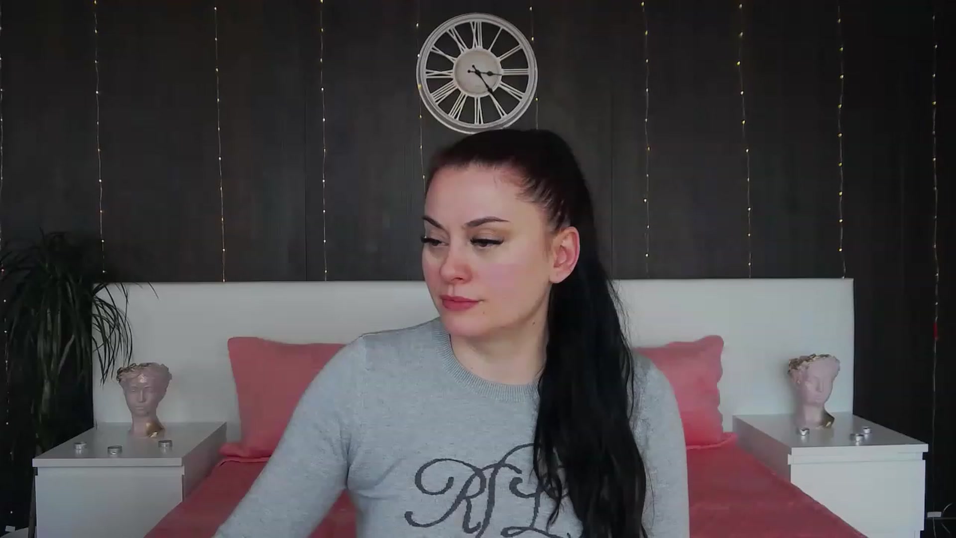 Gallery image thumbnail from ForeverChic's myfreecams stream on, 02/13/2023, 13:09 image 1 of 20
