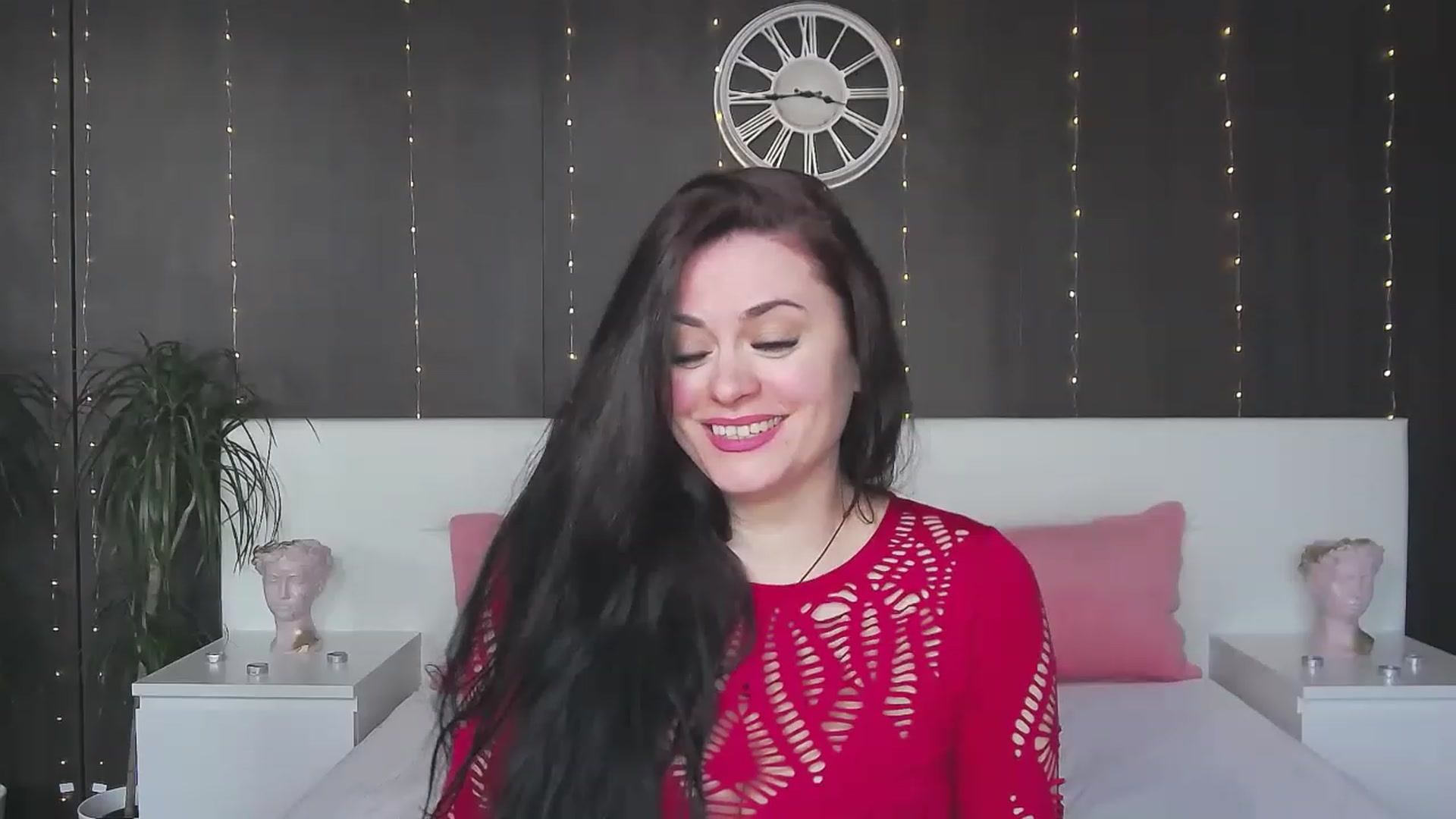 Gallery image thumbnail from ForeverChic's myfreecams stream on, 02/14/2023, 07:32 image 14 of 20