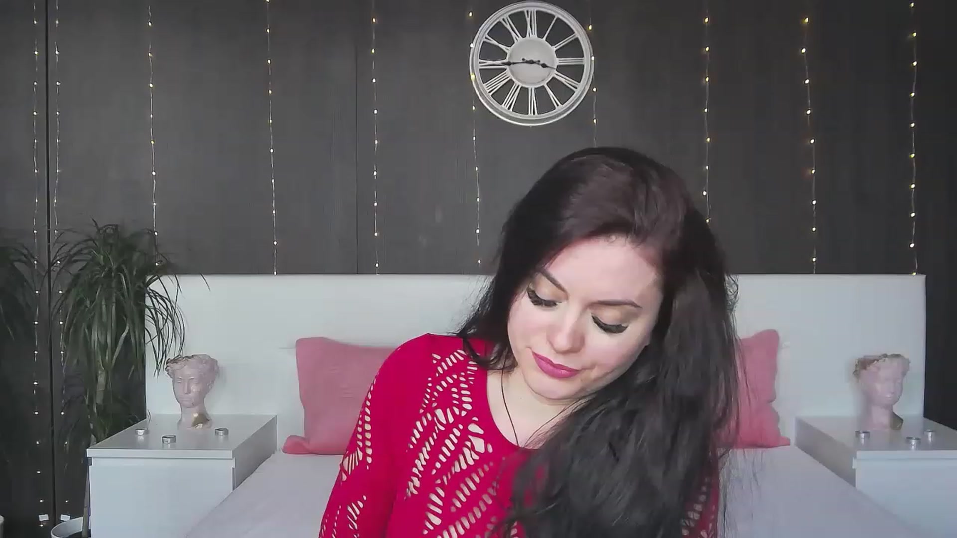 Gallery image thumbnail from ForeverChic's myfreecams stream on, 02/14/2023, 07:32 image 17 of 20