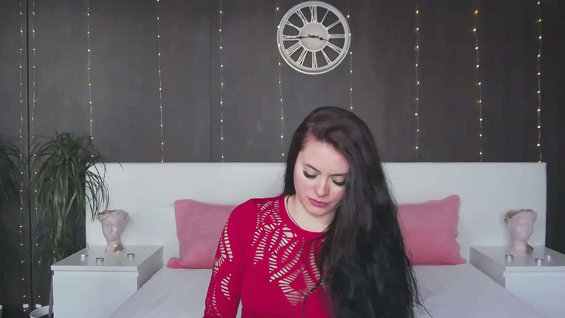 Gallery image thumbnail from ForeverChic's myfreecams stream on, 02/14/2023, 07:32 image 20 of 20