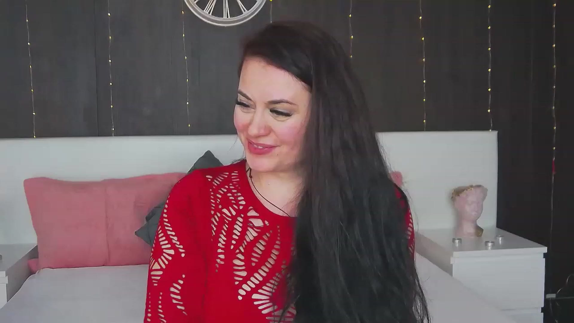 Gallery image thumbnail from ForeverChic's myfreecams stream on, 02/14/2023, 09:18 image 4 of 20