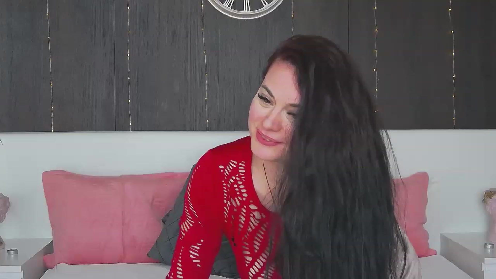 Gallery image thumbnail from ForeverChic's myfreecams stream on, 02/14/2023, 09:18 image 13 of 20