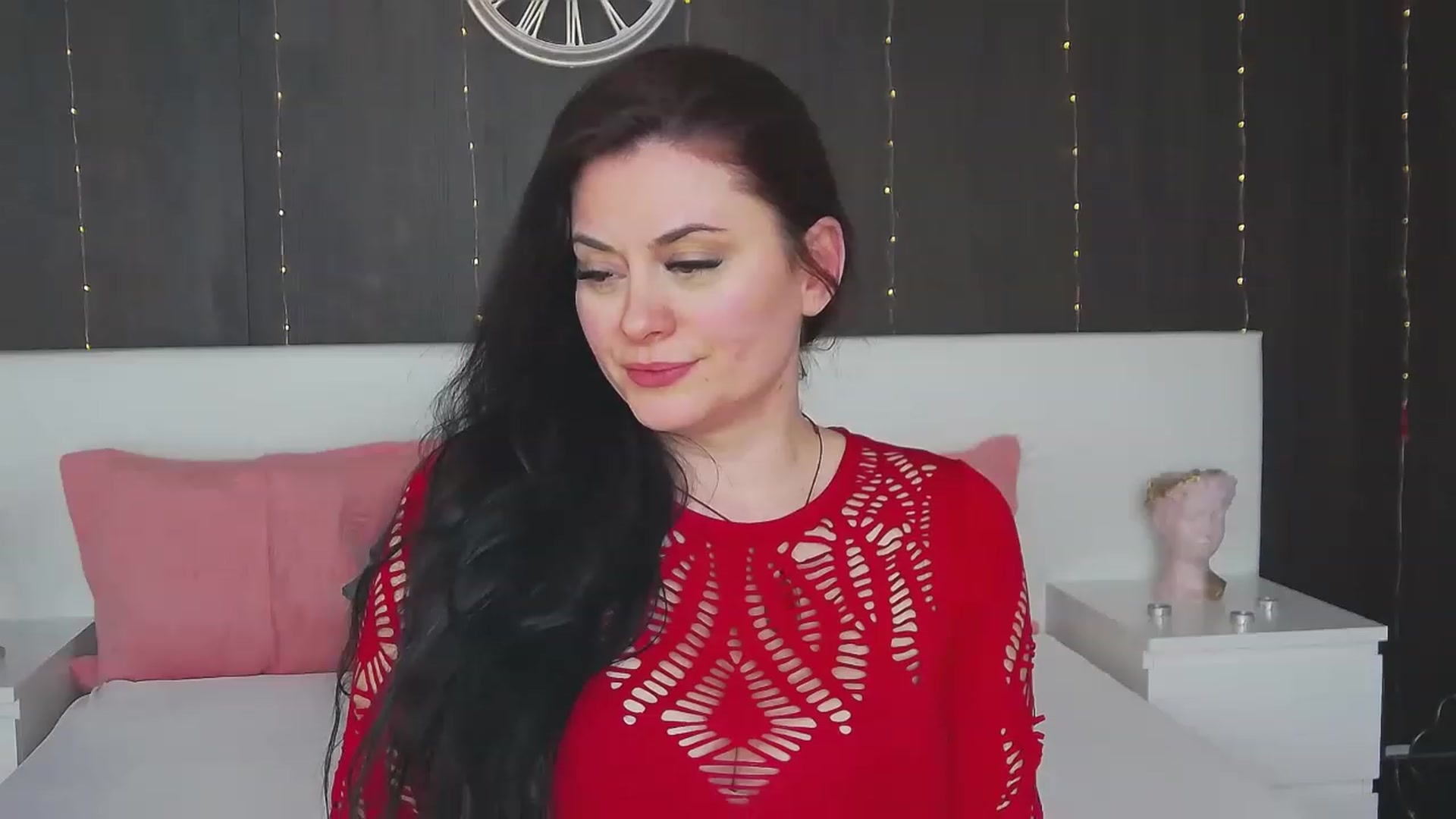 Gallery image thumbnail from ForeverChic's myfreecams stream on, 02/14/2023, 09:18 image 6 of 20