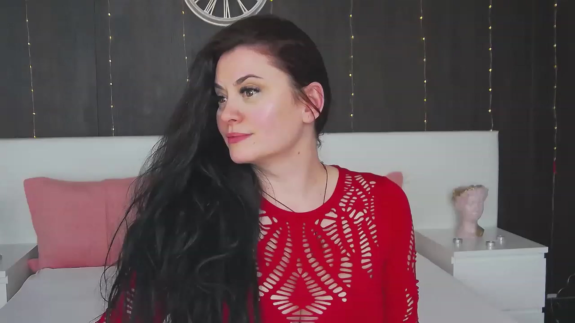 Gallery image thumbnail from ForeverChic's myfreecams stream on, 02/14/2023, 09:18 image 5 of 20
