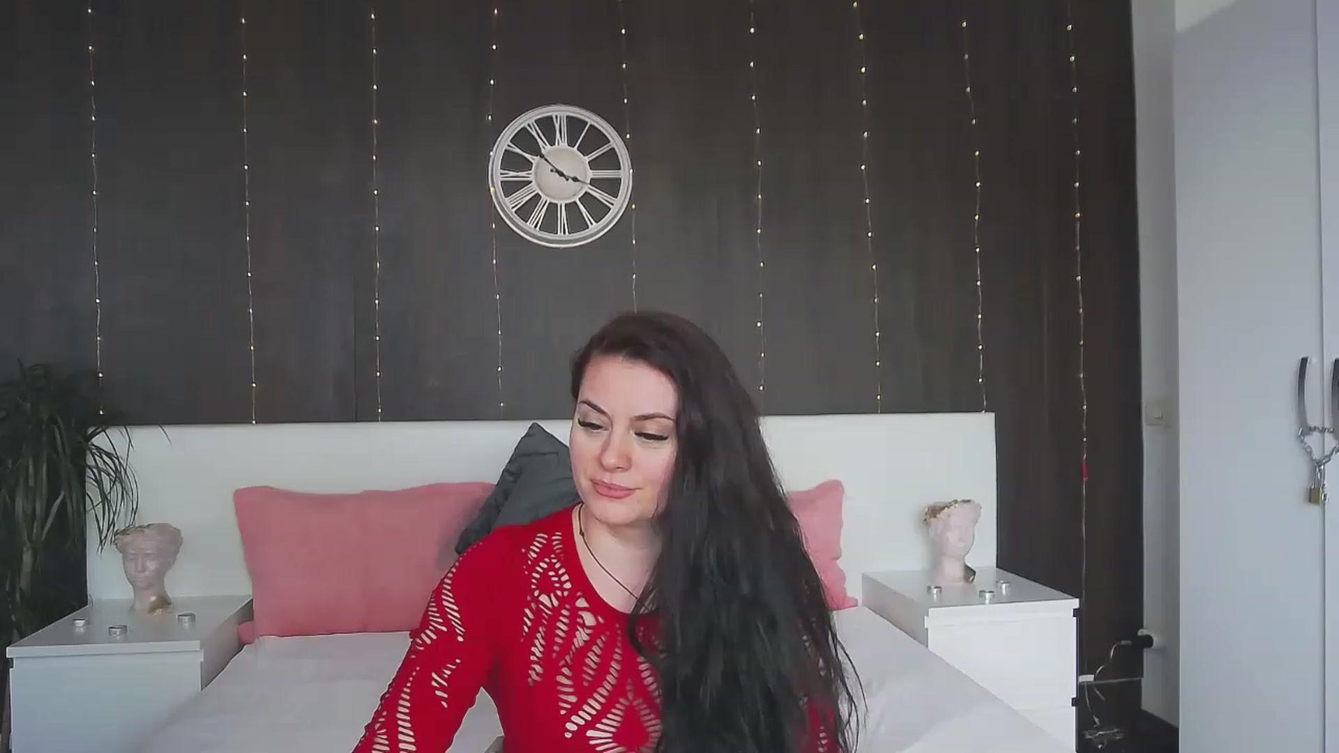 Gallery image thumbnail from ForeverChic's myfreecams stream on, 02/14/2023, 13:44 image 12 of 20