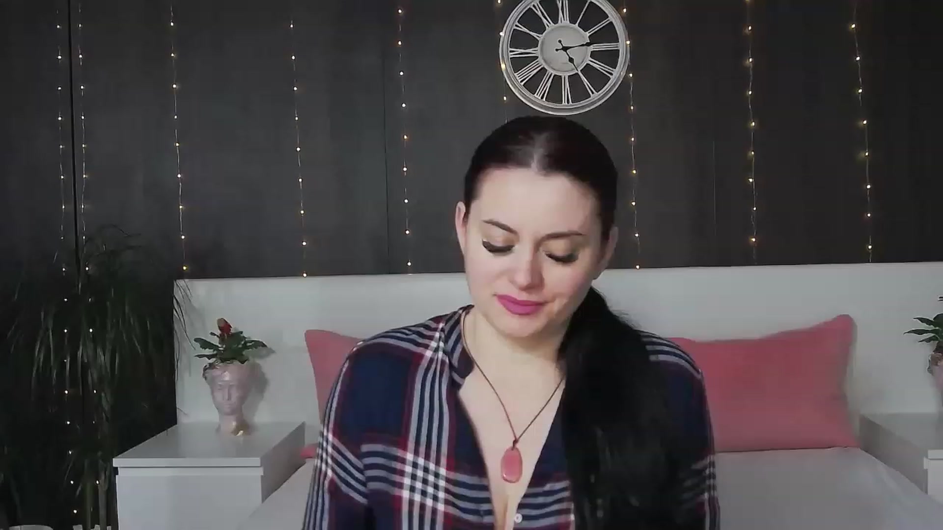 Gallery image thumbnail from ForeverChic's myfreecams stream on, 02/17/2023, 10:44 image 1 of 20