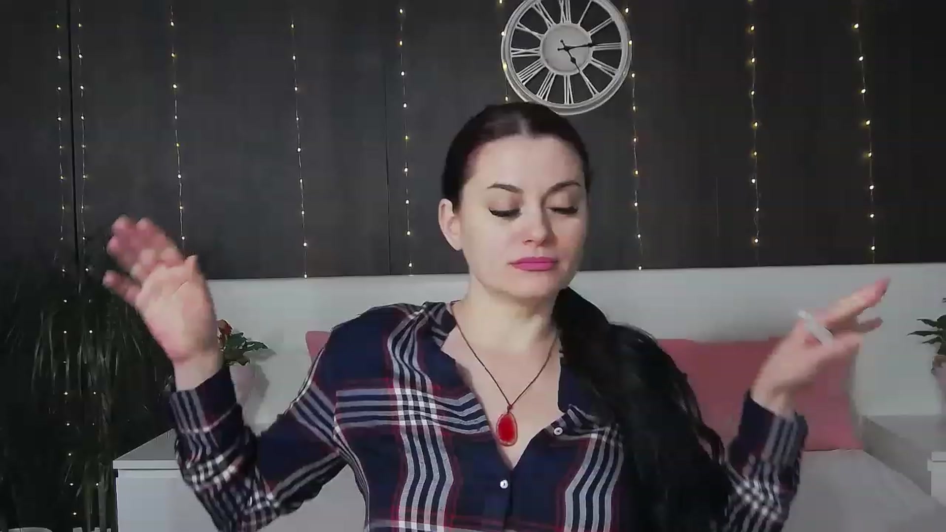Gallery image thumbnail from ForeverChic's myfreecams stream on, 02/17/2023, 10:44 image 16 of 20