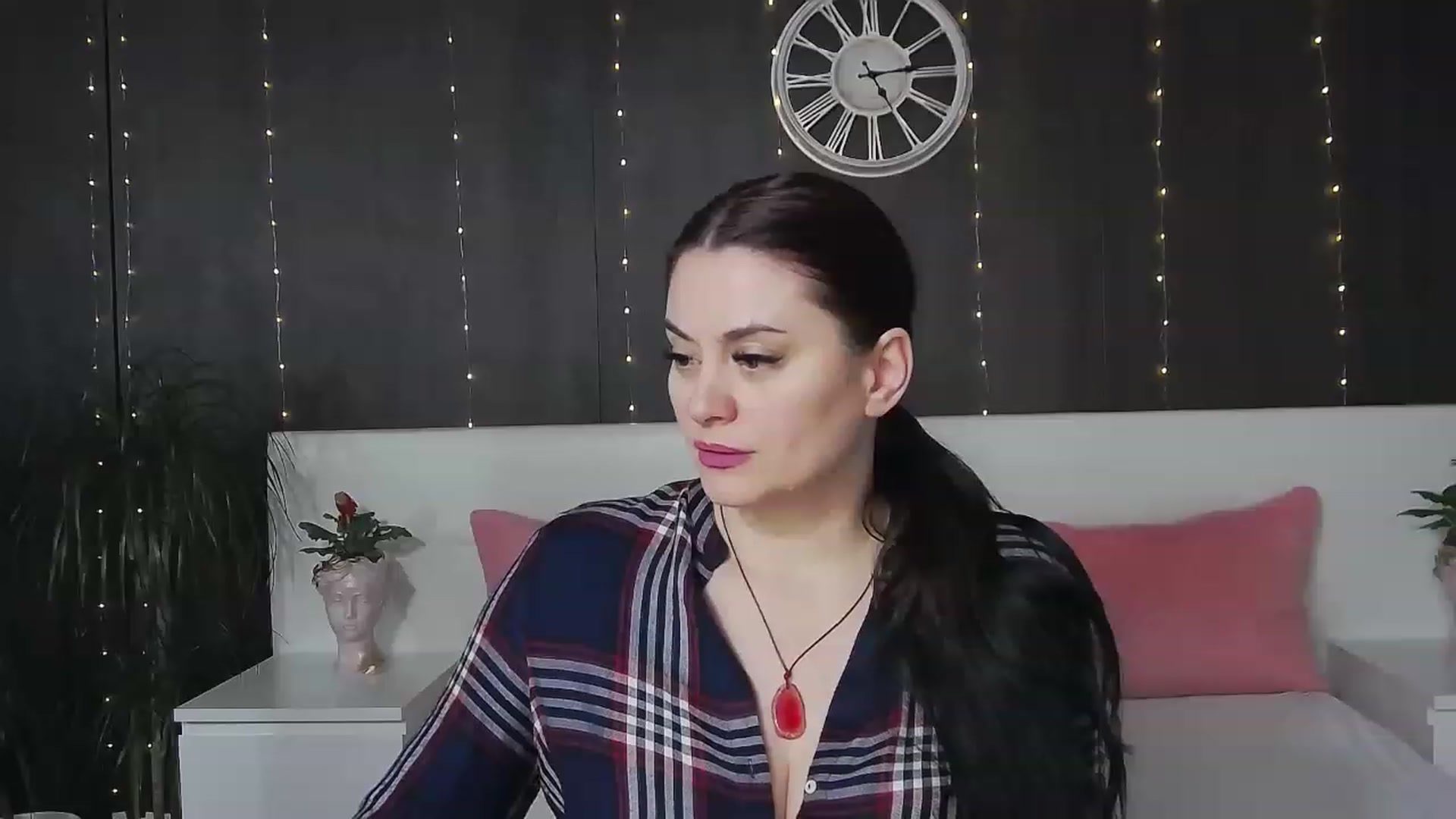 Gallery image thumbnail from ForeverChic's myfreecams stream on, 02/17/2023, 10:44 image 11 of 20