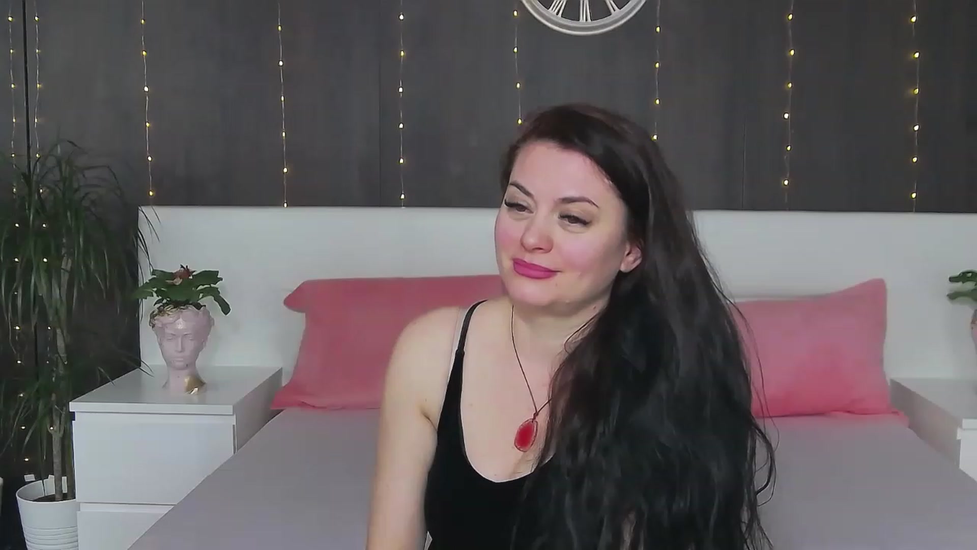 Gallery image thumbnail from ForeverChic's myfreecams stream on, 02/23/2023, 07:31 image 5 of 20