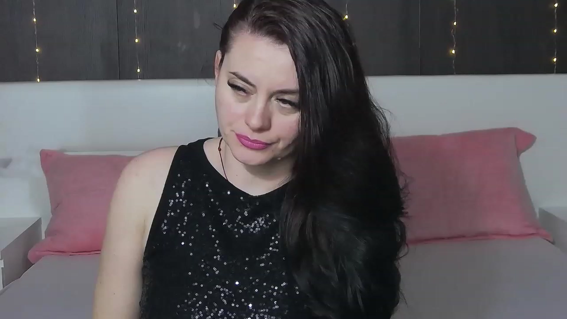 Gallery image thumbnail from ForeverChic's myfreecams stream on, 02/25/2023, 11:57 image 10 of 20