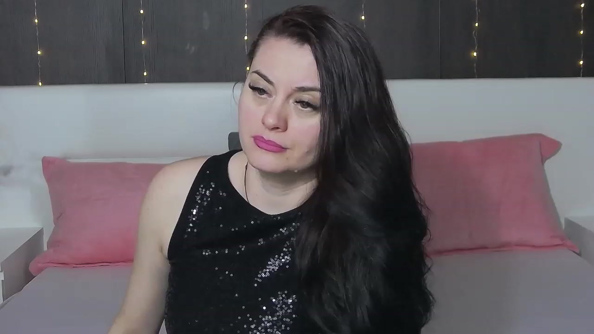 Gallery image thumbnail from ForeverChic's myfreecams stream on, 02/25/2023, 11:57 image 9 of 20
