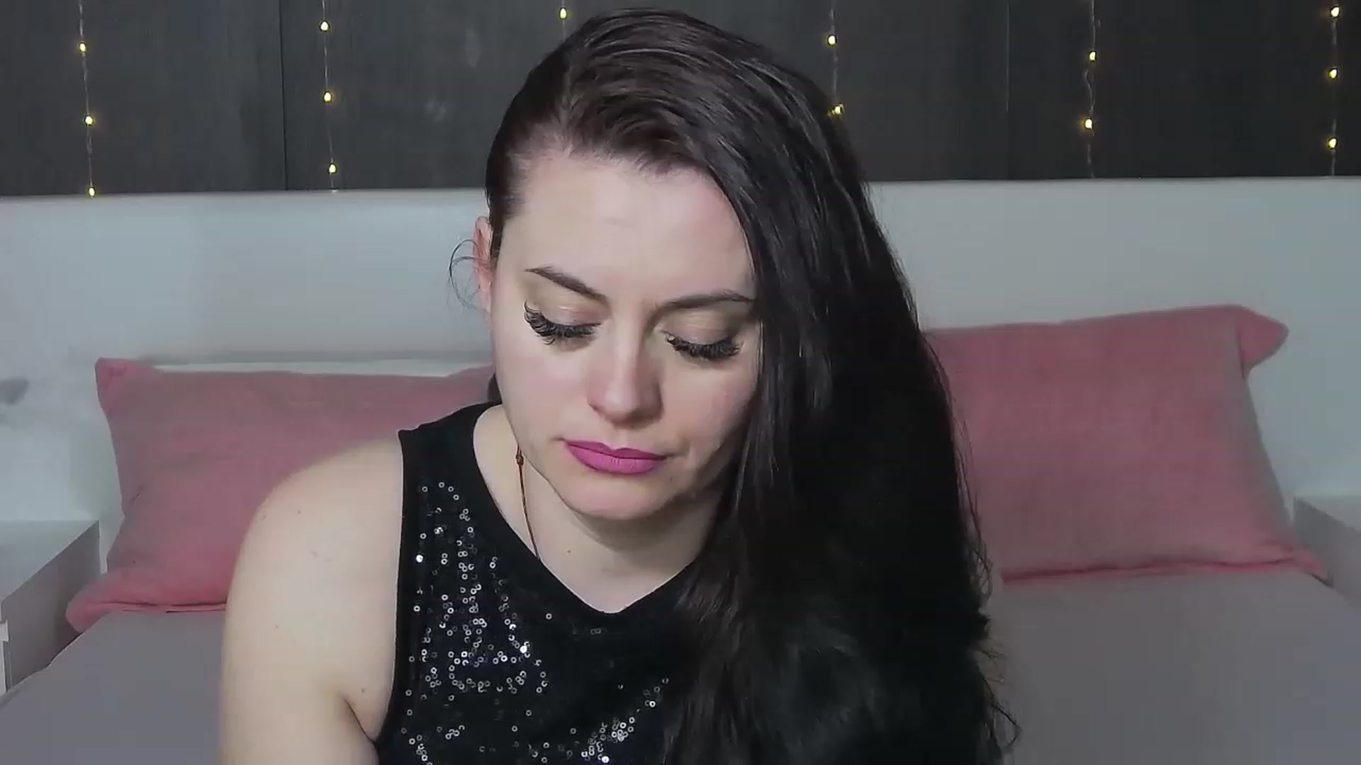 Gallery image thumbnail from ForeverChic's myfreecams stream on, 02/25/2023, 11:57 image 4 of 20