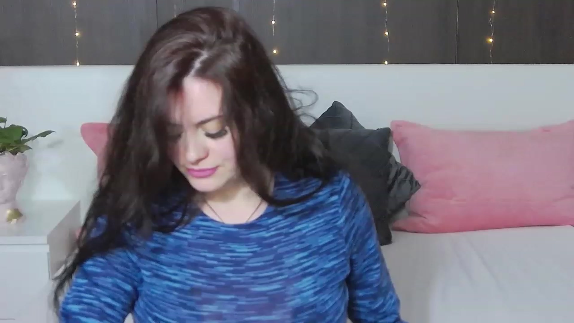 Gallery image thumbnail from ForeverChic's myfreecams stream on, 02/27/2023, 08:01 image 14 of 20