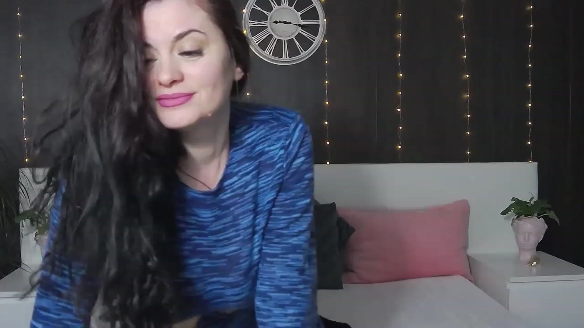 Gallery image thumbnail from ForeverChic's myfreecams stream on, 02/27/2023, 10:26 image 3 of 20