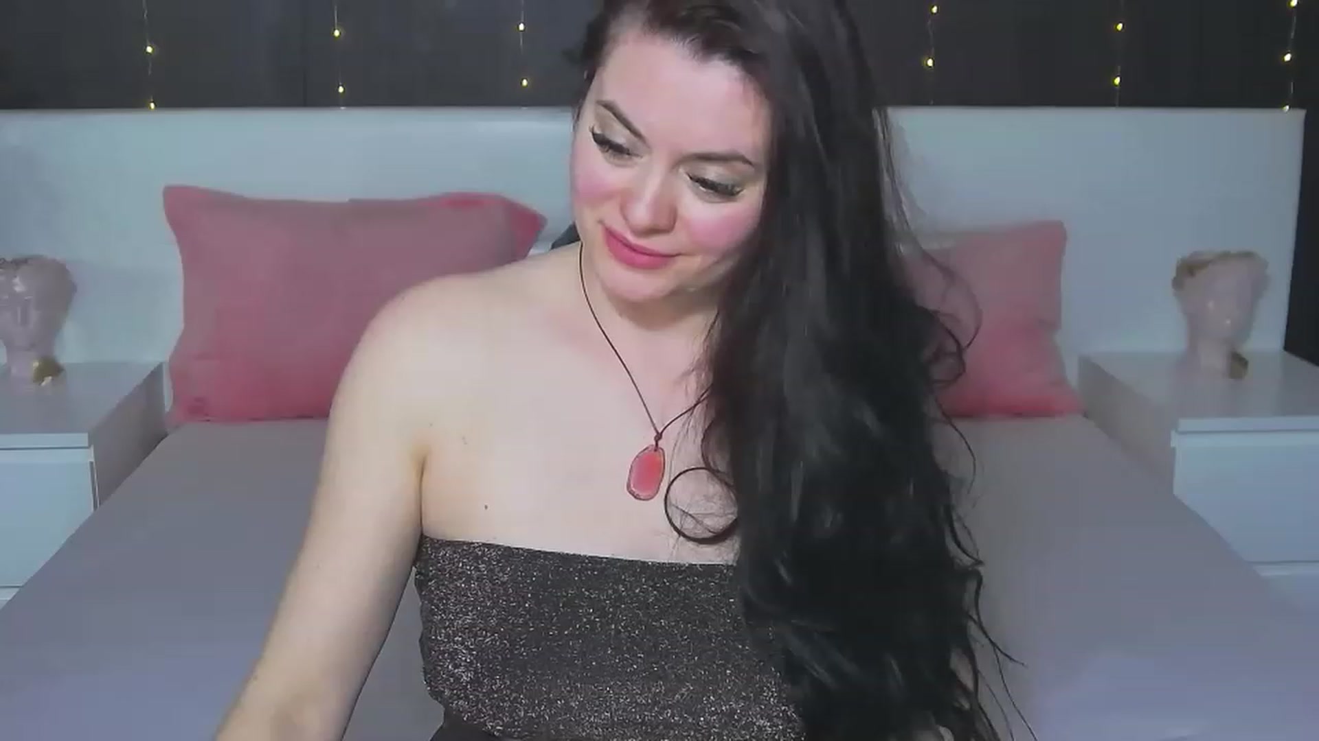 Gallery image thumbnail from ForeverChic's myfreecams stream on, 03/02/2023, 07:48 image 14 of 20