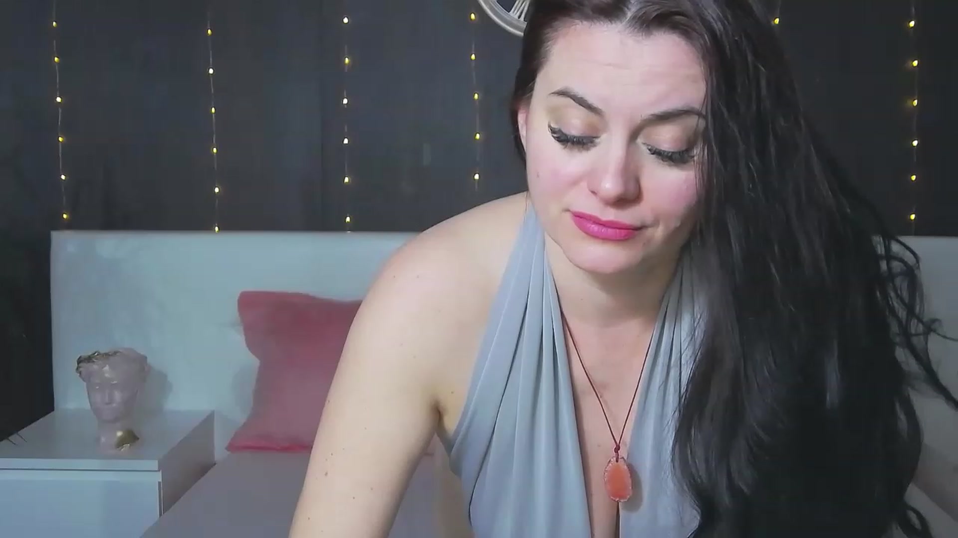 Gallery image thumbnail from ForeverChic's myfreecams stream on, 03/03/2023, 12:47 image 16 of 20